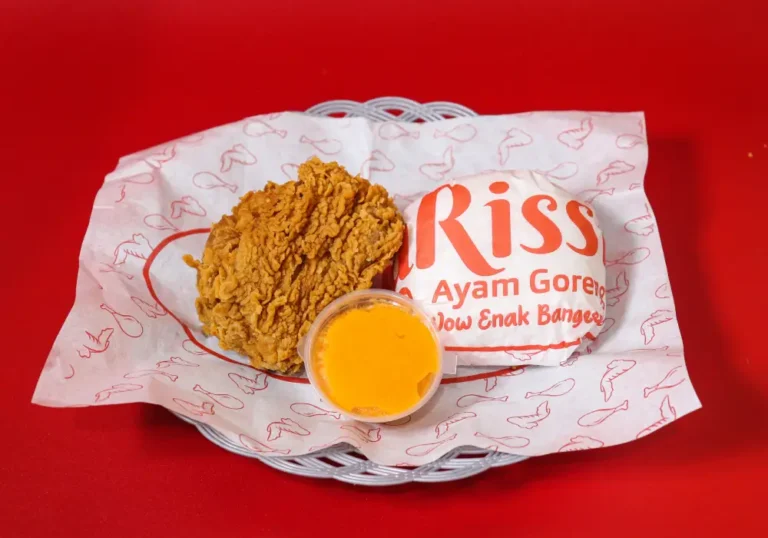 CRISPY AYAM & SAUS KEJU