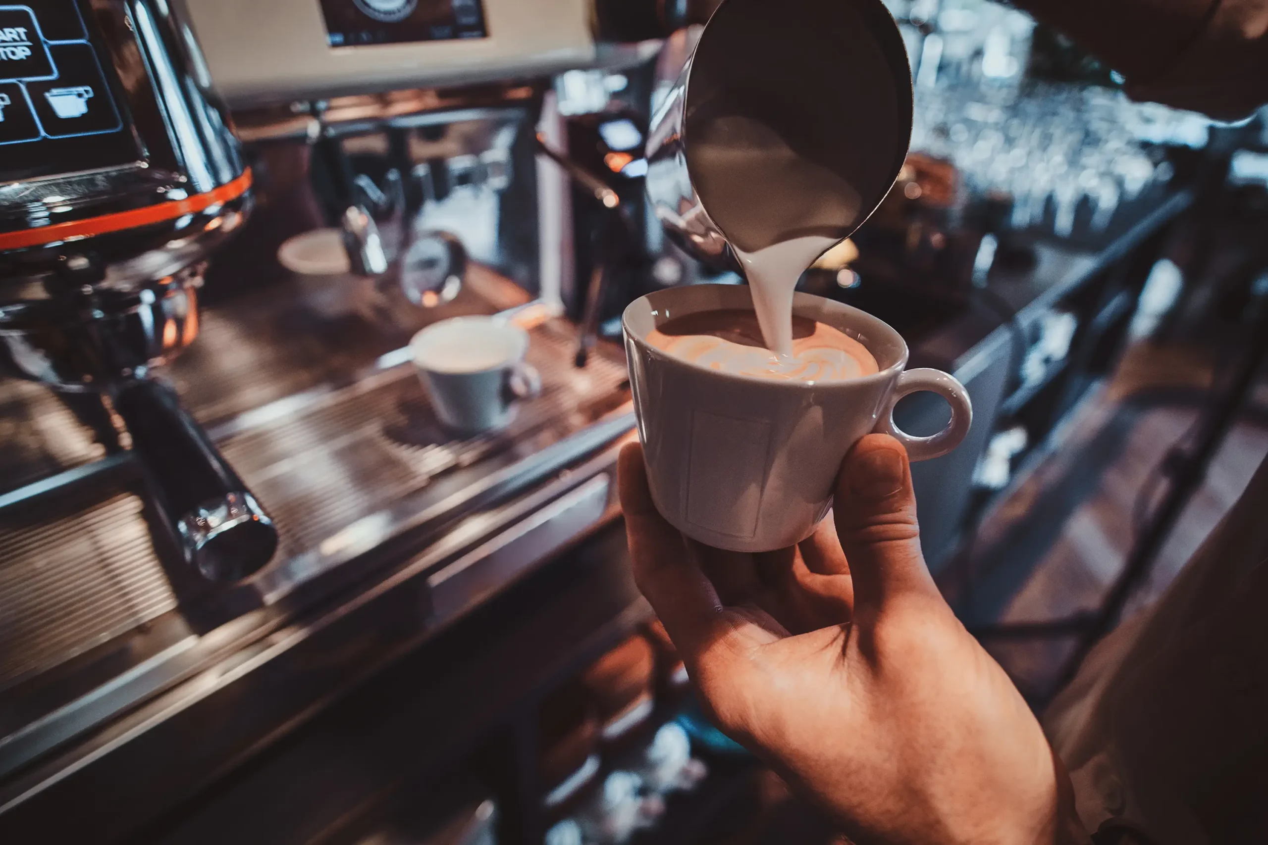 Kopi Susu Kekinian vs Kopi Tubruk Tradisional: Mana yang Lebih Baik?